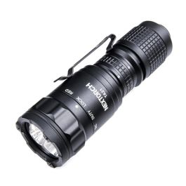 Linterna LED 1300 lúmenes IPX8