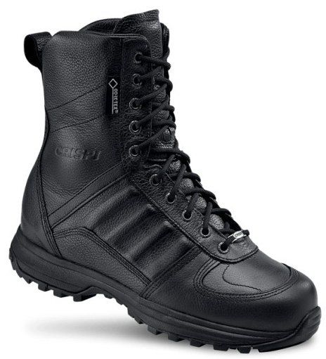 Botas tácticas CRISPI S.W.A.T. Evo GTX, destacadas por su estabilidad, ligereza y cumplimiento de estándares de calidad. Descubre más en nuestra guía para elegir las mejores botas tácticas.